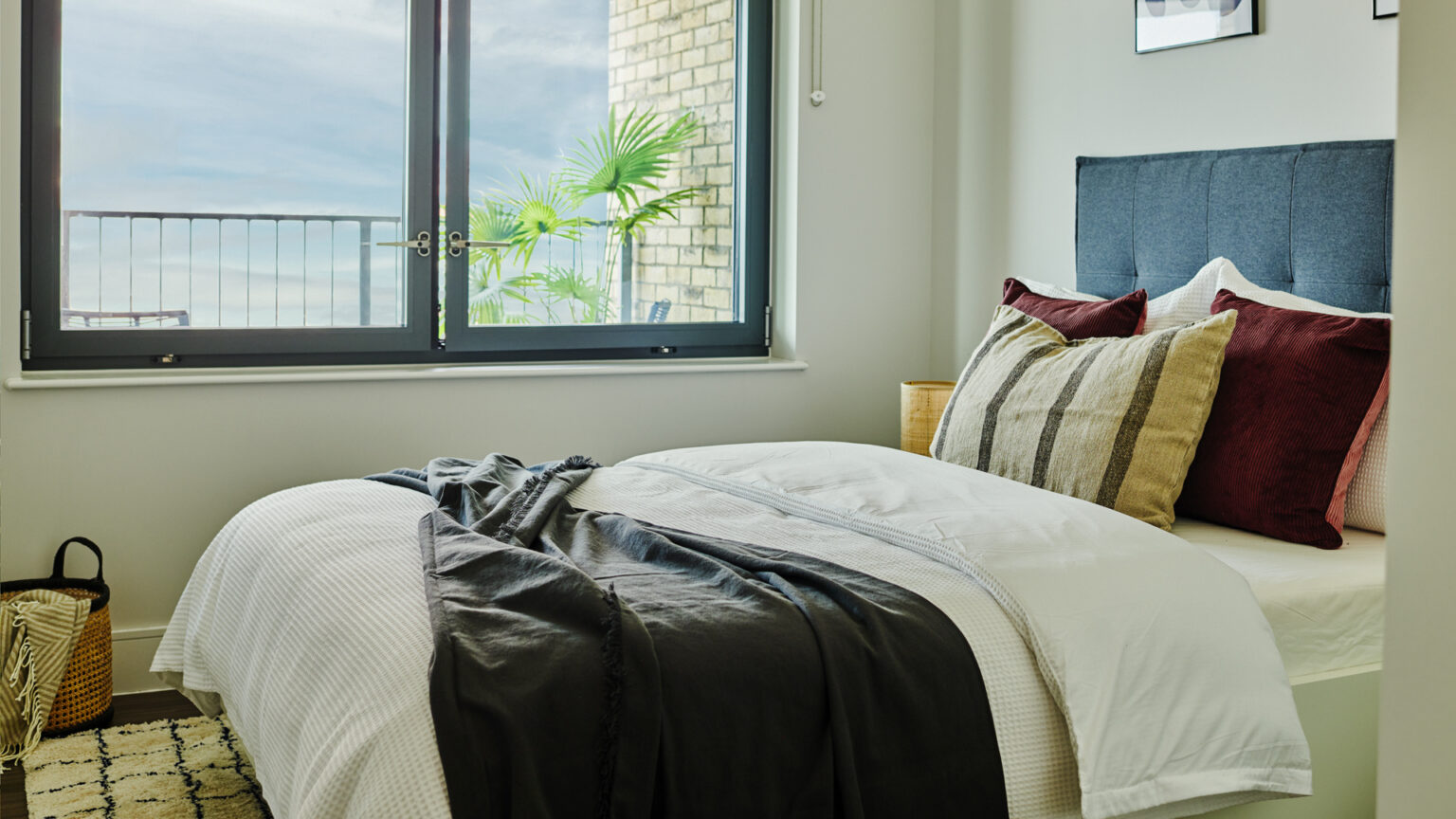 1 Bedroom Flats to Rent in Southall UNCLE